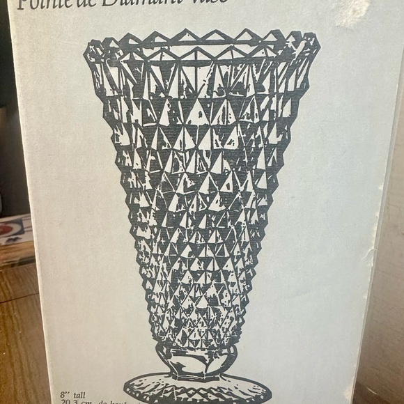 Indiana Glass Diamond Point Vase 8” Crystal Clear Pressed Glass w/ Original Box - Picture 3 of 9
